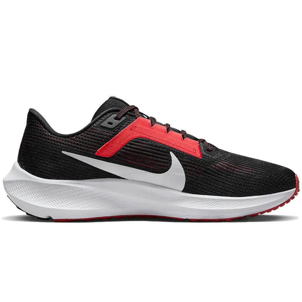 Men's Nike Pegasus 40, Black/White-Lt Crimson, 9 D Medium