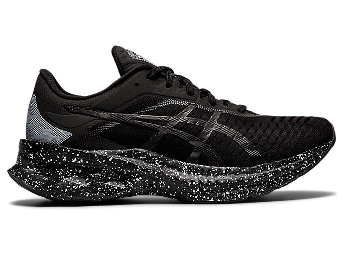 Women's Asics Novablast, Black/Black, 9 B Medium