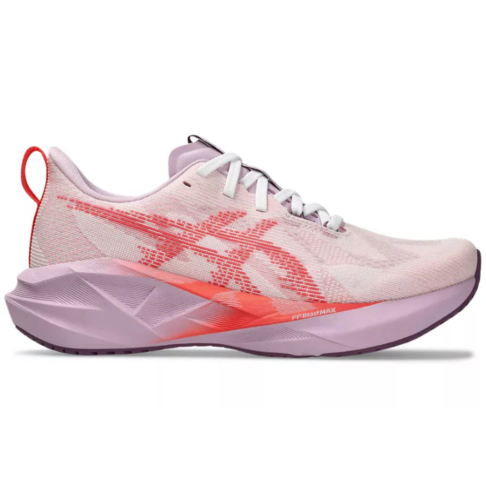 Women's Asics Novablast 5, White/Coral Reef, 6.5 B Medium