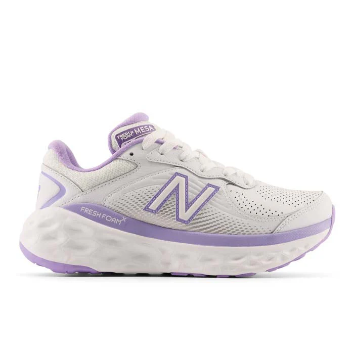 Women's New Balance Fresh Foam X 840F, White/Lilac Glo/White, 6 D Wide