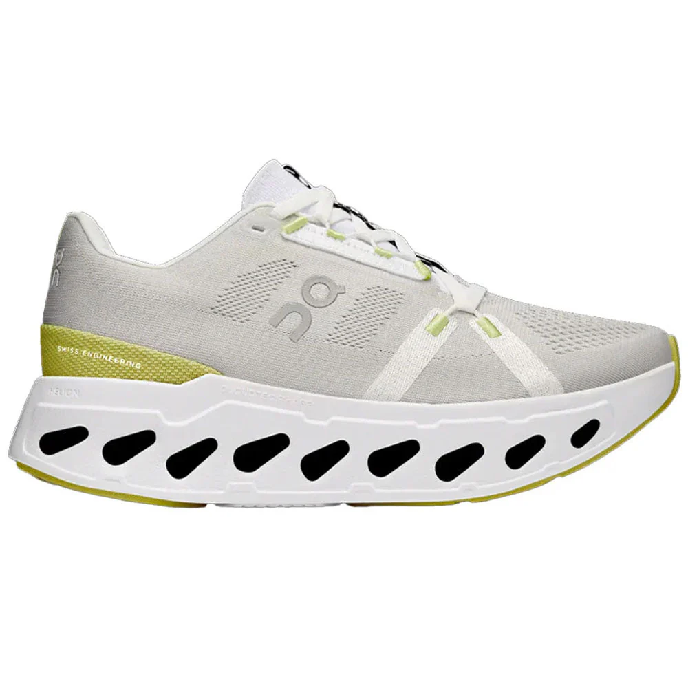 Women's On Cloudeclipse, White/Sand, 5 B Medium