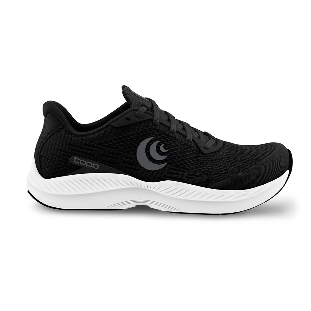 Women's Topo Athletic Fli-Lyte 5, Black/White, 7.5 B Medium